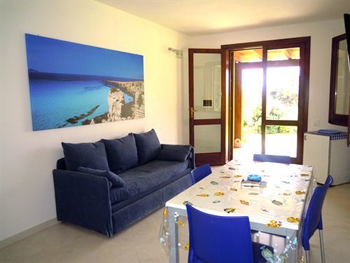 Blu Vacanze Residence ファヴィニャーナ エクステリア 写真